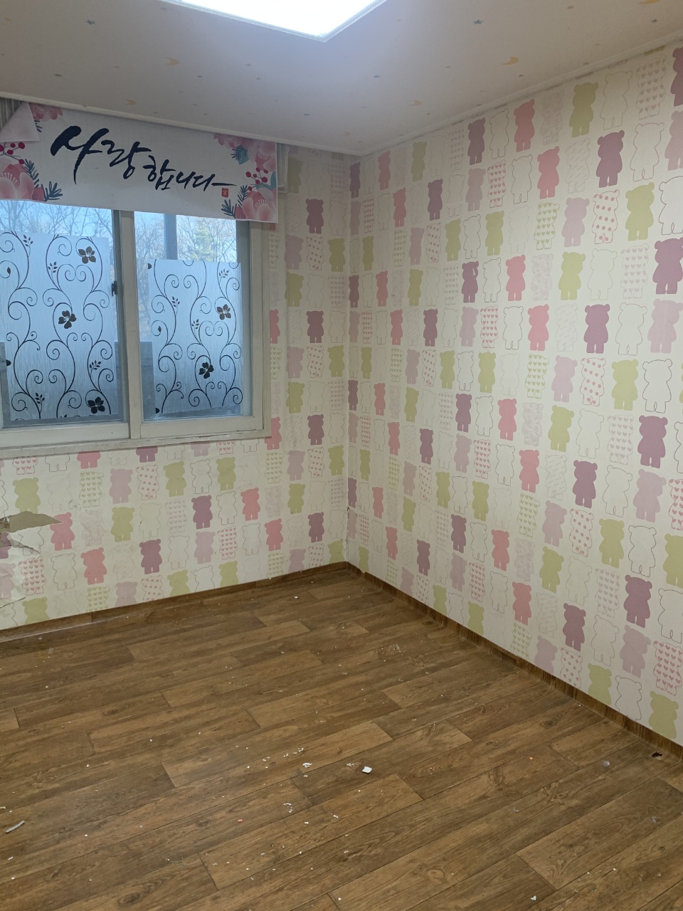 3745385275_E3cTuJV8_d60ba02a00ba5307f4bcb2036d5135aa836e3881.jpg 이미지크게보기